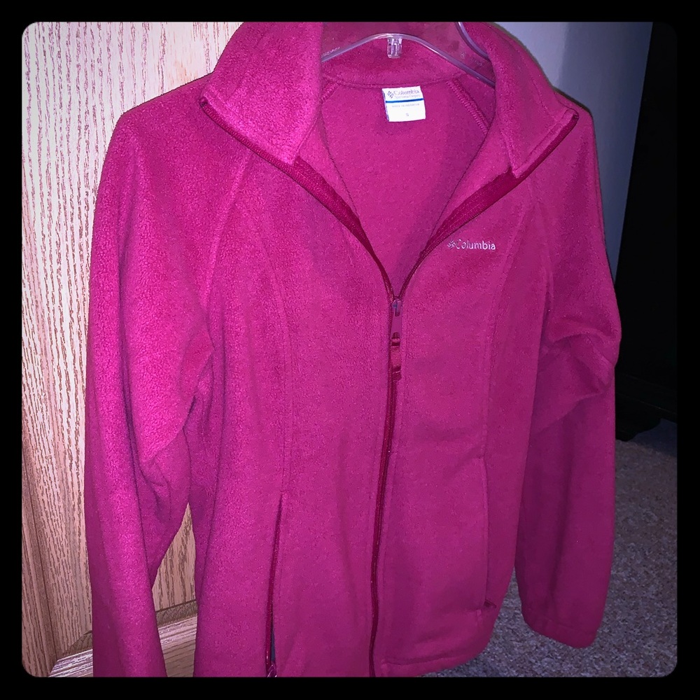 Small sized Columbia zip up
